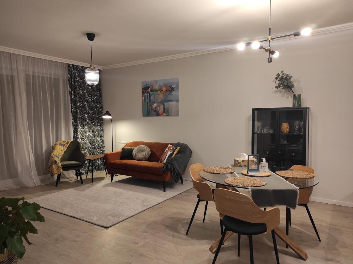 Macropolis Apartments Мисколк Екстериор снимка